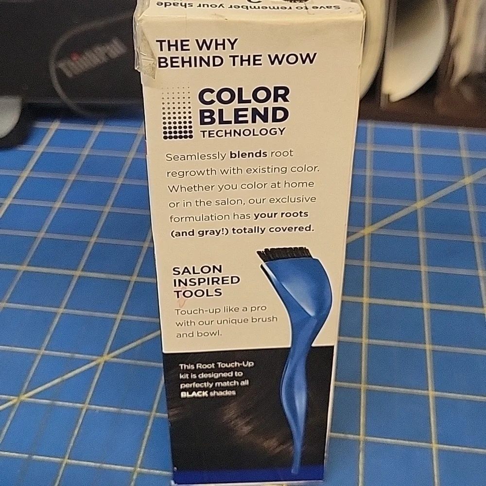 Clairol Root Touch-Up Colorblend 2 Matches Black New